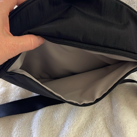 Modern everywhere belt bag sling - Picture 4 of 6